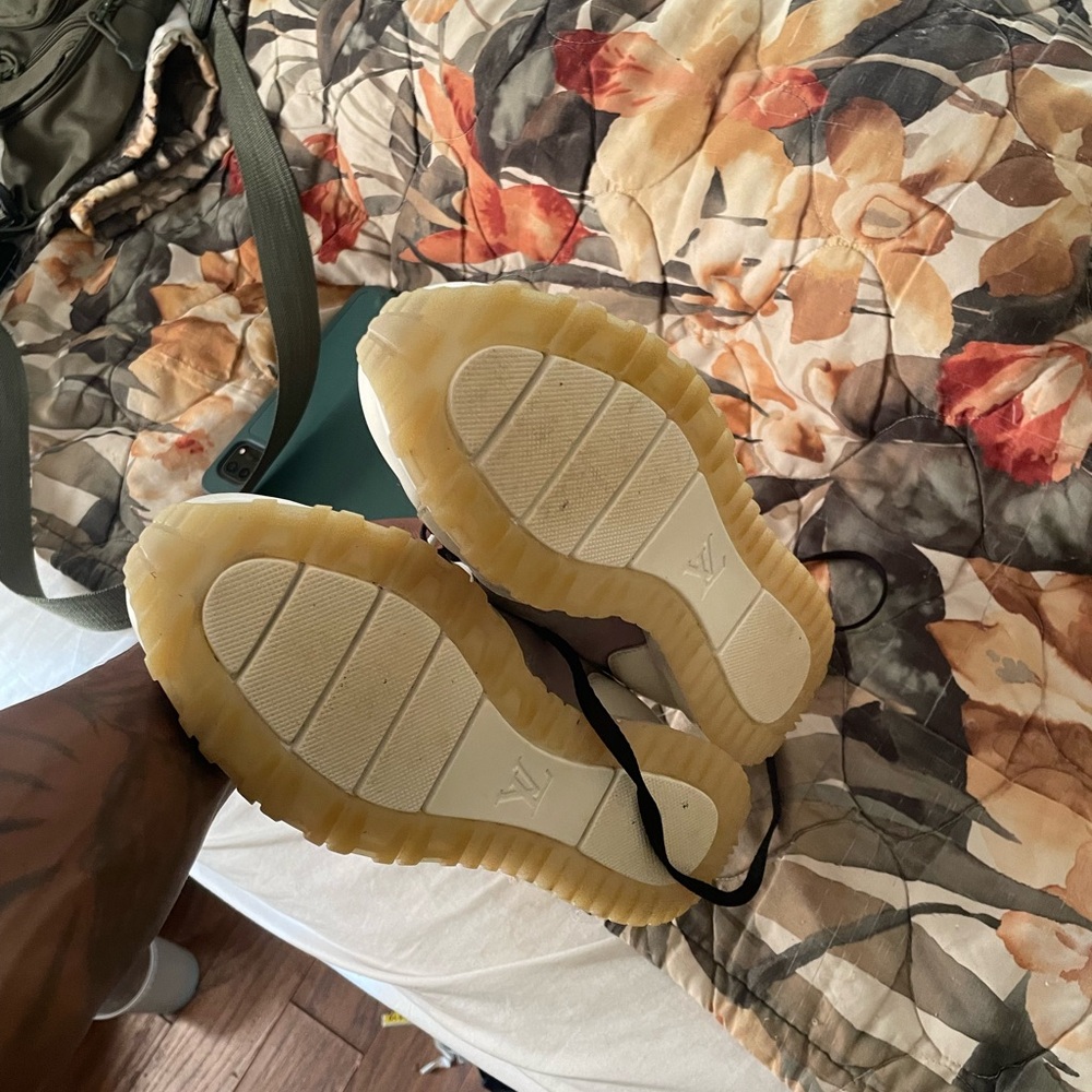 Louis Vuitton White and Black Men's Sneakers - Picture 6 of 7